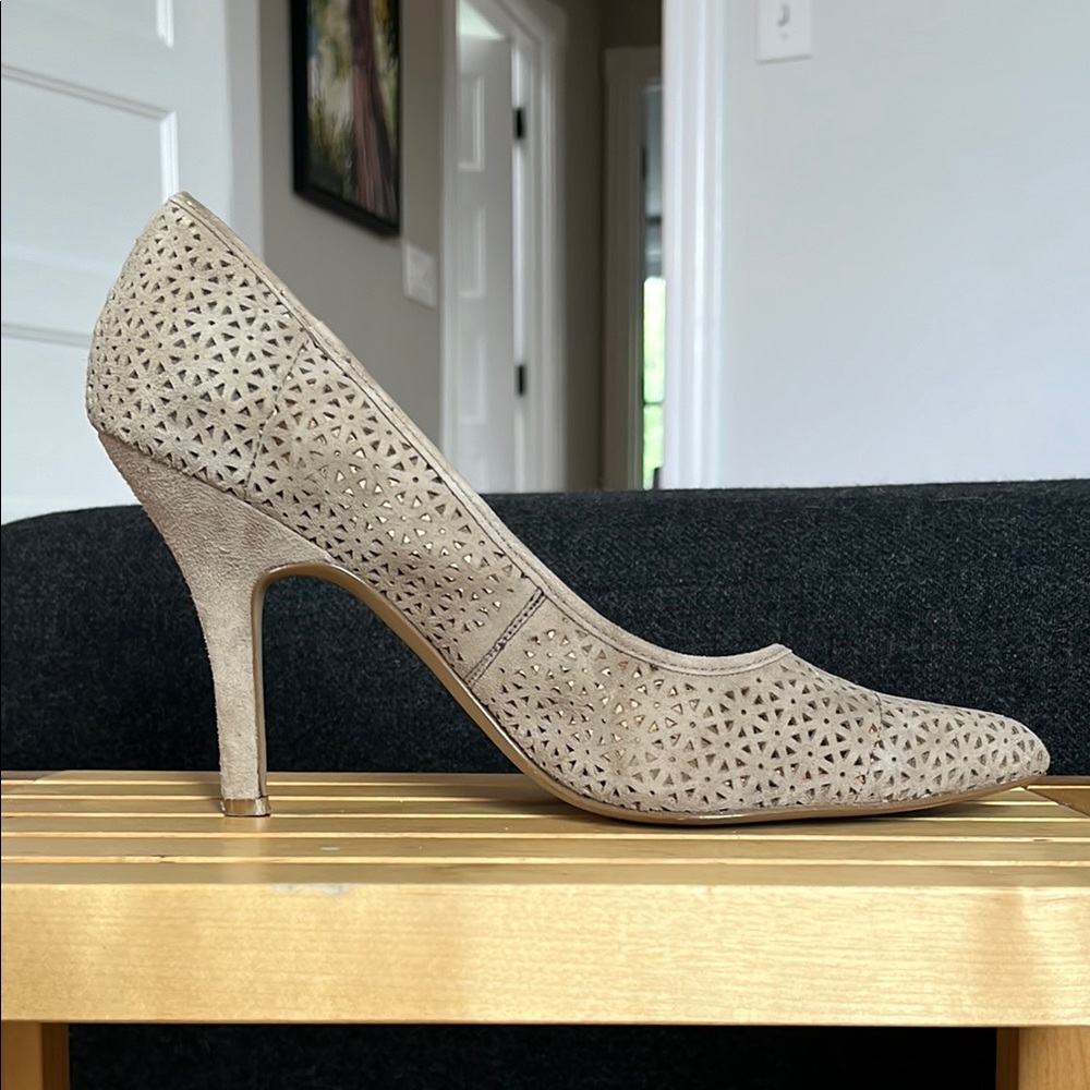 Nine West Tan Heels with Elegant Perforated Design